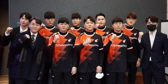 而巴斯克斯 而巴斯克斯